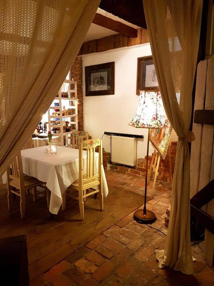 Hotel Austeria Rychnowo Esterno foto