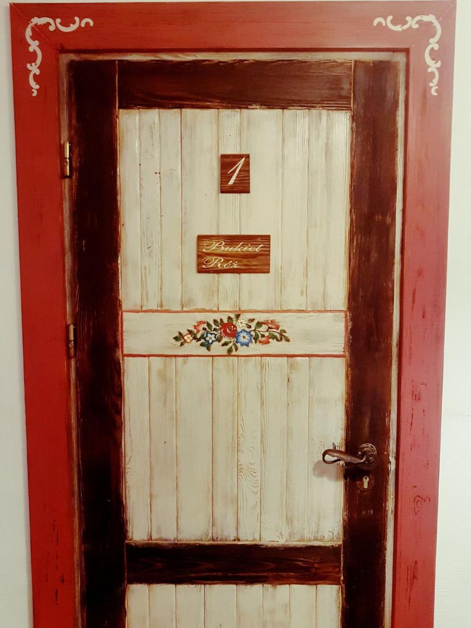 Hotel Austeria Rychnowo Esterno foto